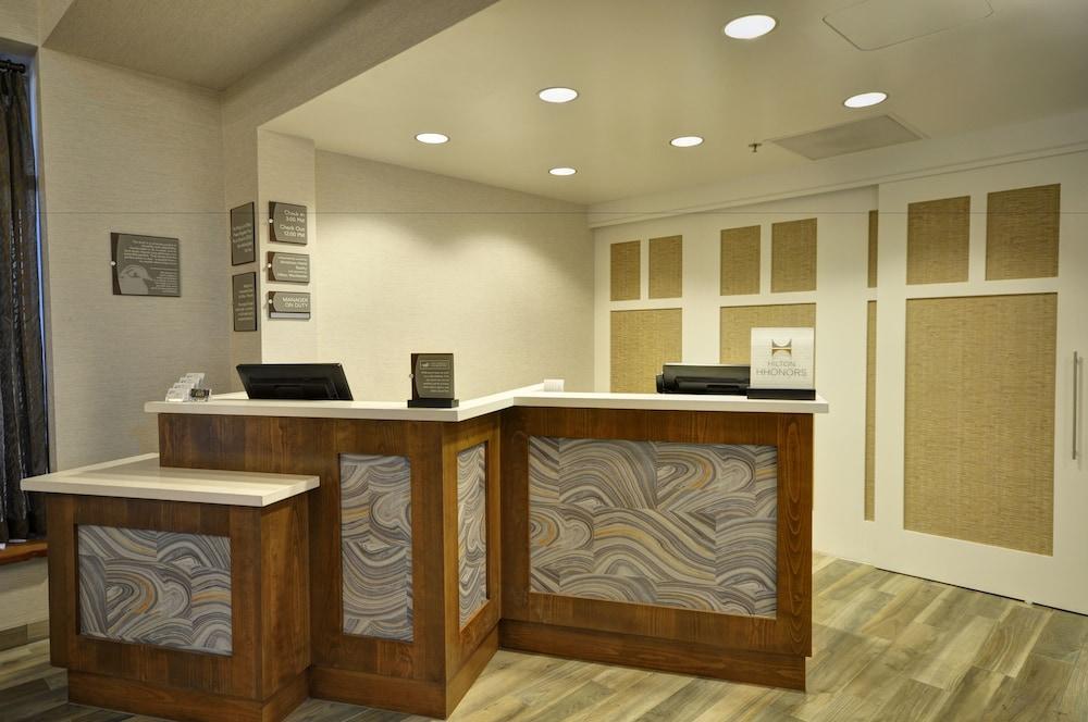 Homewood Suites By Hilton Phoenix-Biltmore Экстерьер фото