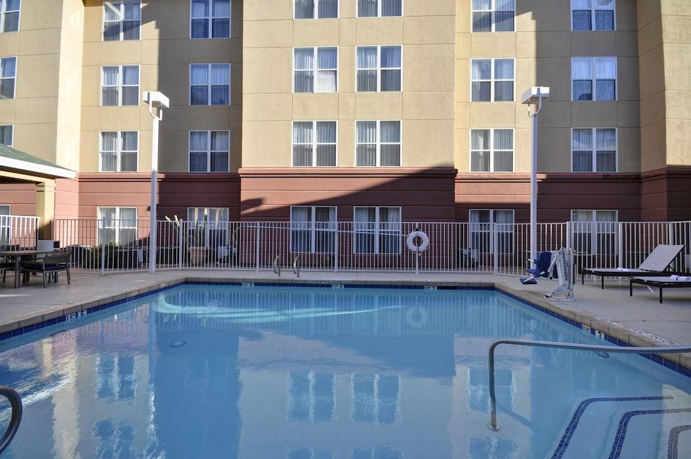 Homewood Suites By Hilton Phoenix-Biltmore Экстерьер фото