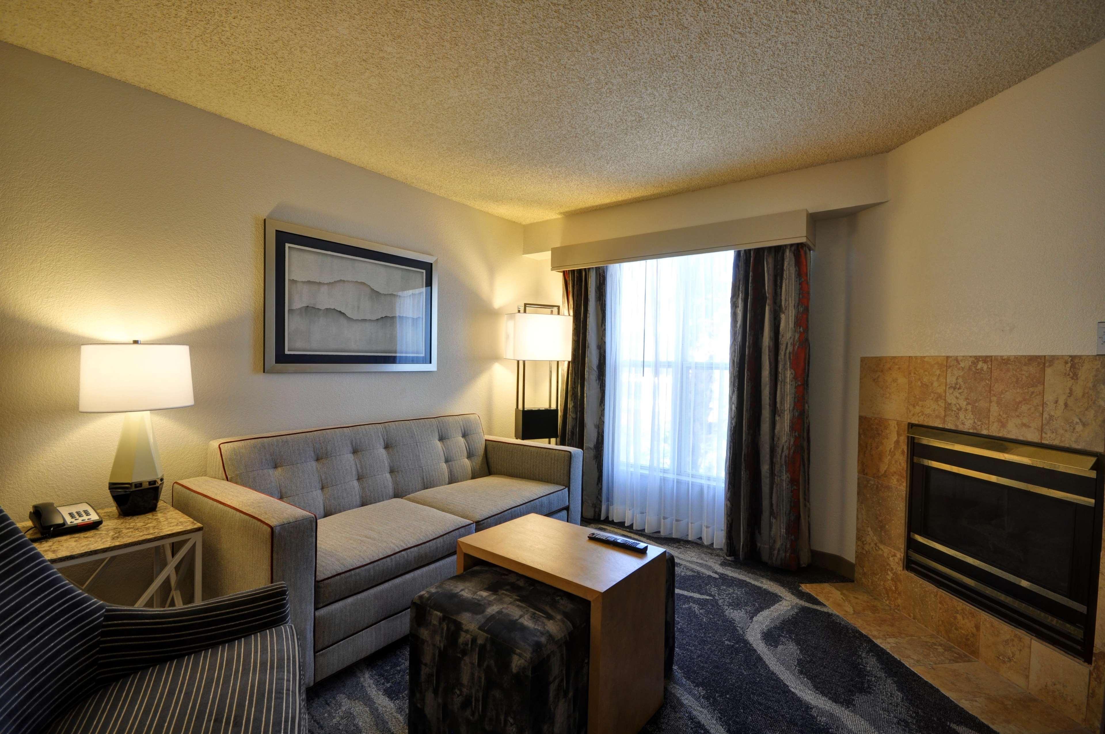 Homewood Suites By Hilton Phoenix-Biltmore Экстерьер фото