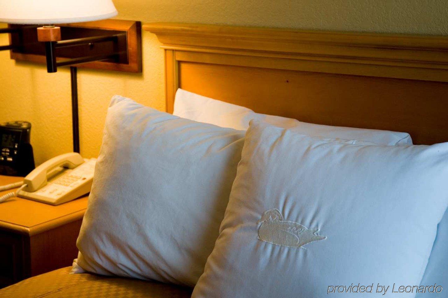 Homewood Suites By Hilton Phoenix-Biltmore Экстерьер фото