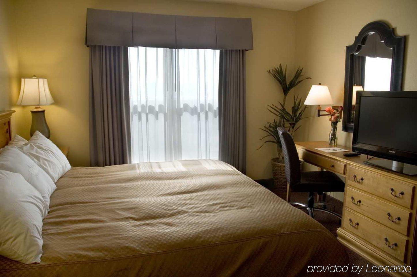 Homewood Suites By Hilton Phoenix-Biltmore Номер фото